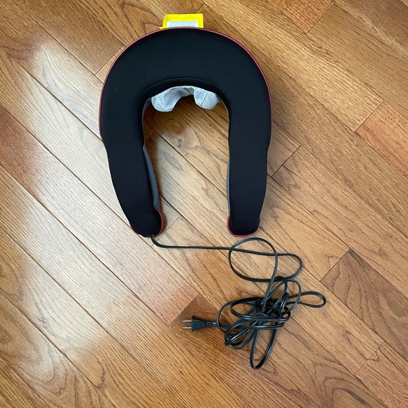 Homedics Back/ Shoulder Massager - Picture 2 of 6